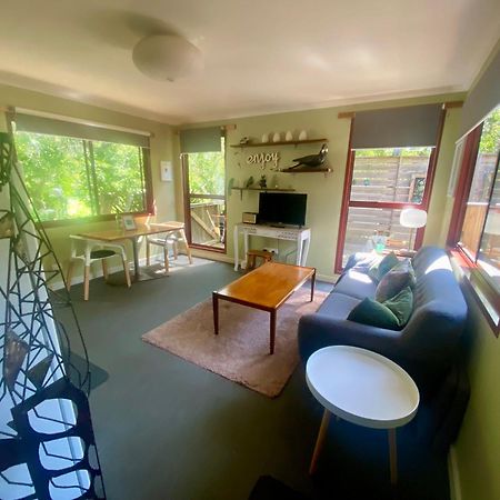 דירות דיילספורד Sutton Spring Art Retreats מראה חיצוני תמונה